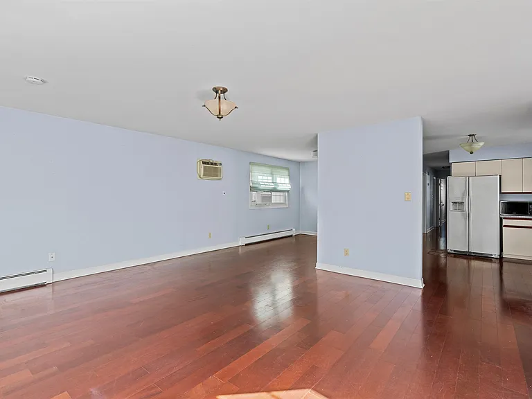 407 Manila Ave #2 — Photo 15