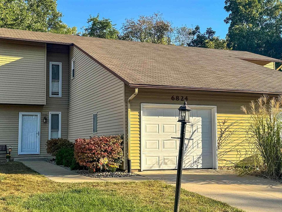 2nd image of 6822-6824 N Parkwood Dr