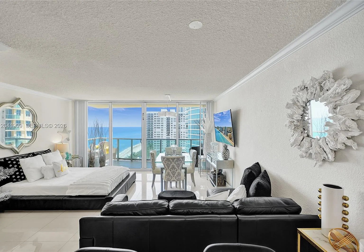 Wave Condo — Photo 4
