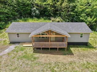 1209 Walker Branch Rd, Hazard, KY 41701