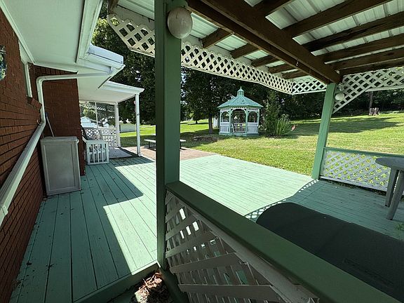 2nd image of 213 Church Ln