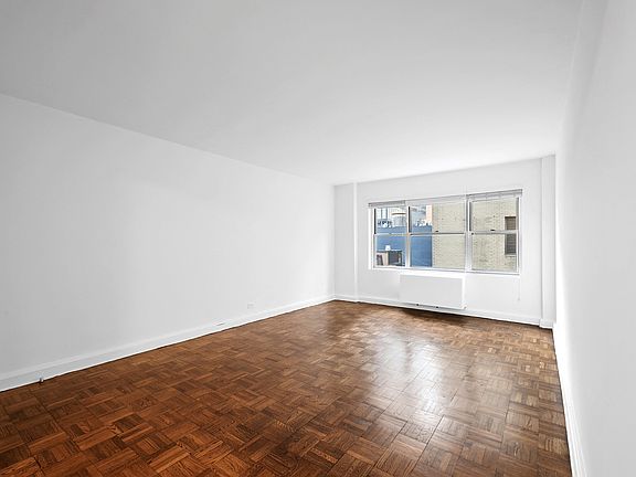 4th image of 136 E 55th St APT 5B