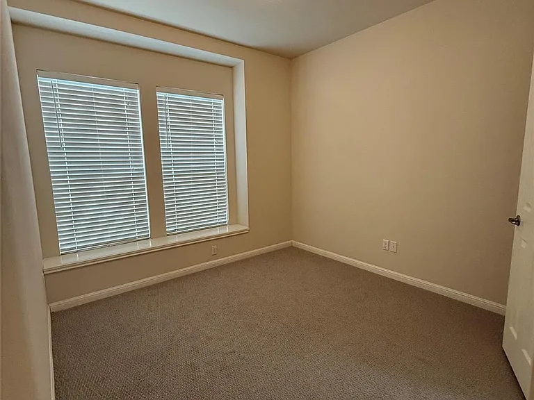 1932 Tramson Dr #102C — Photo 6