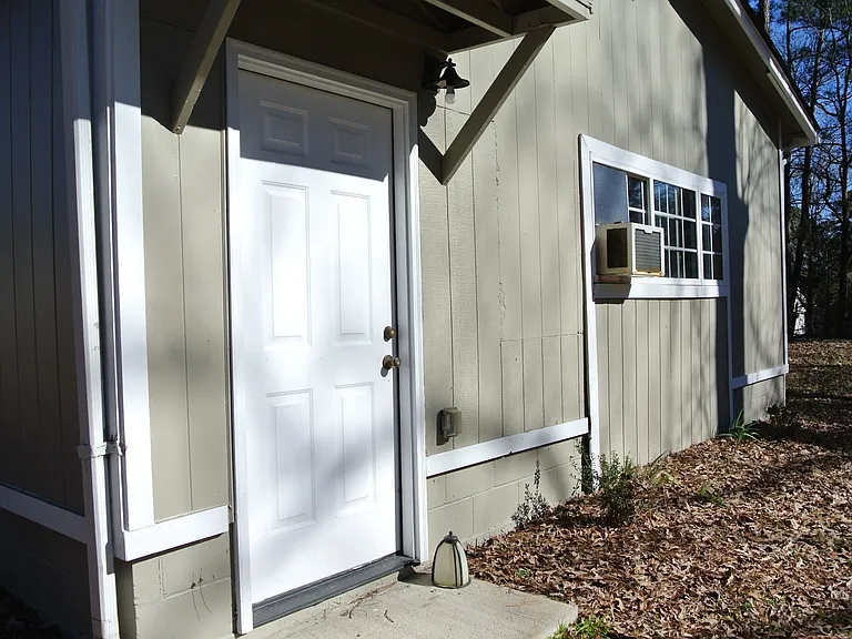 1187 First Street Ext — Photo 14