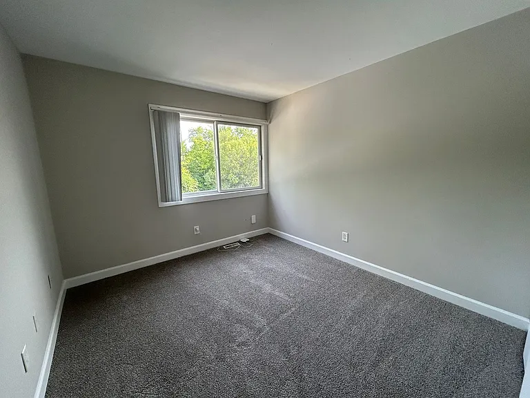 Candlelite Apartments — Photo 113