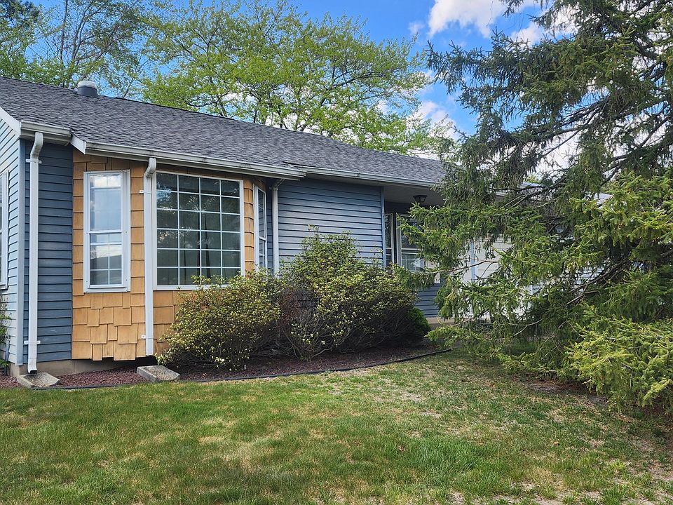2nd image of 13 Ardsley Avenue #A