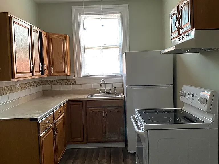 517 3rd Ave #2R — Photo 12