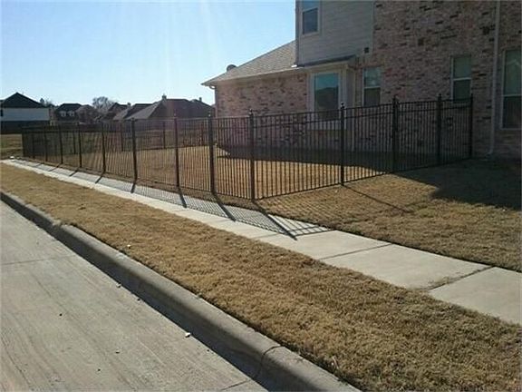 3rd image of 1336 Realoaks Dr