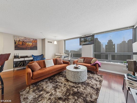 4th image of 440 N Wabash Ave APT 3711