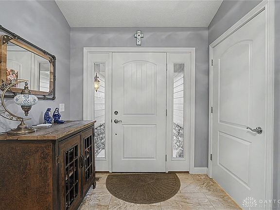 3rd image of 6789 Sun Ridge Way