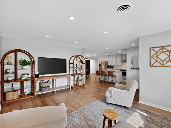 1519 Sunnybrook Dr, Irving, TX 75061