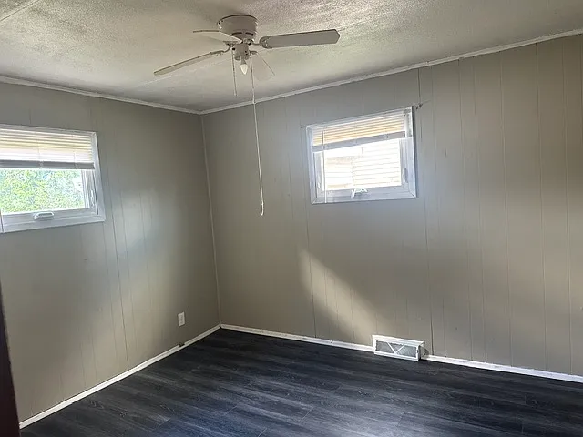 4068 Valley Cir — Photo 21