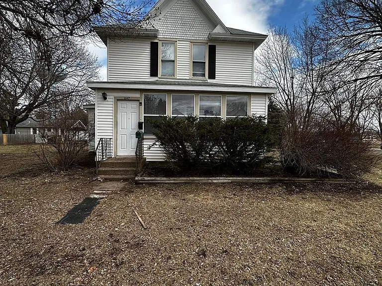 647 Woodward Ave — Photo 1