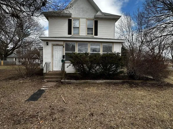 WO647X, 647 Woodward Ave #Wo647x, Chippewa Falls, WI 54729