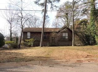 1013 Cannon Cir, Birmingham, AL 35235