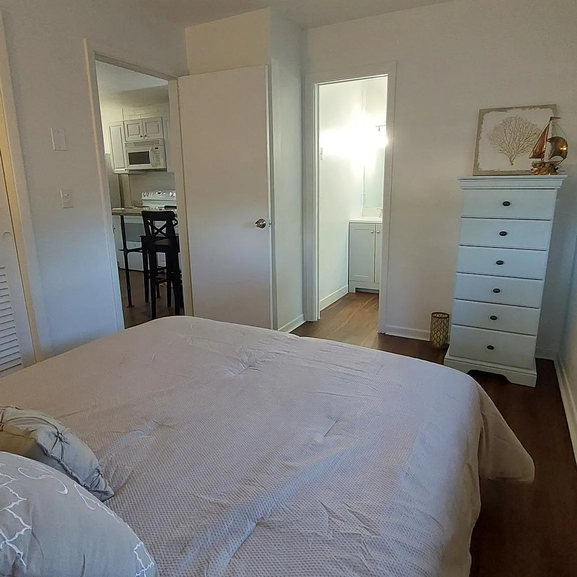 1 bed, 650 sqft, $2,000 — Photo 4