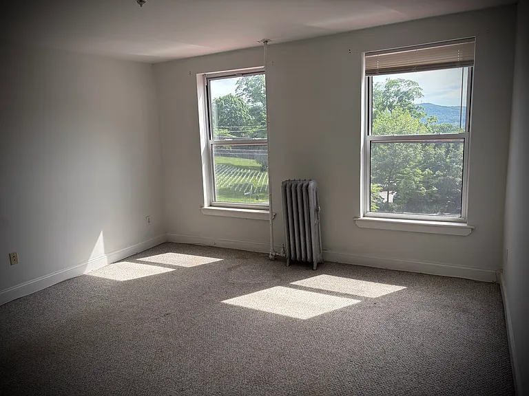 2 Morris Ave #203 — Photo 10