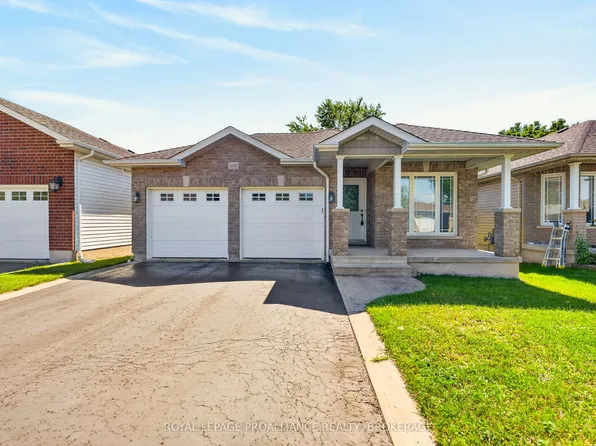 1097 Crossfield Ave, Kingston, ON K7P 0G7