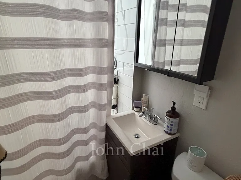 15 Royce Rd #31 — Photo 11
