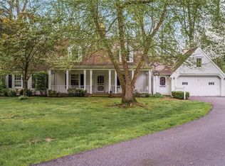 451 Overlook Rd, Gates Mills, OH 44040