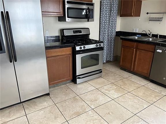 2nd image of 3818 Jena St