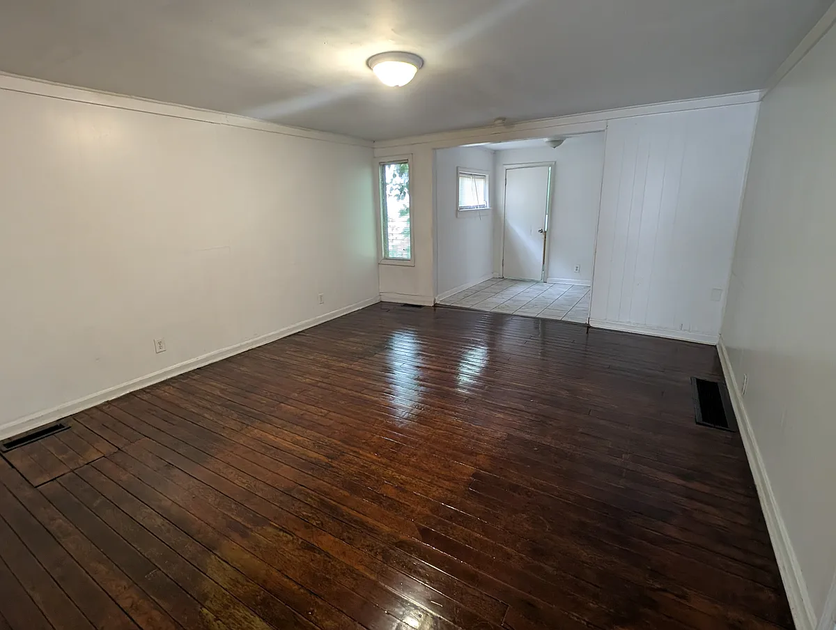 Building Photo - 3136 W Muhammad Ali Blvd #1