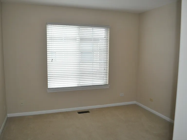 452 E Amherst St — Photo 8