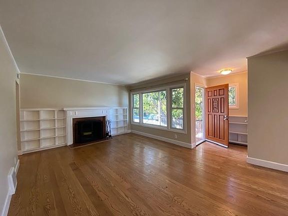 2nd image of 605 W 39th Ave