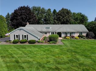 484 Stone Rd, Pittsford, NY 14534