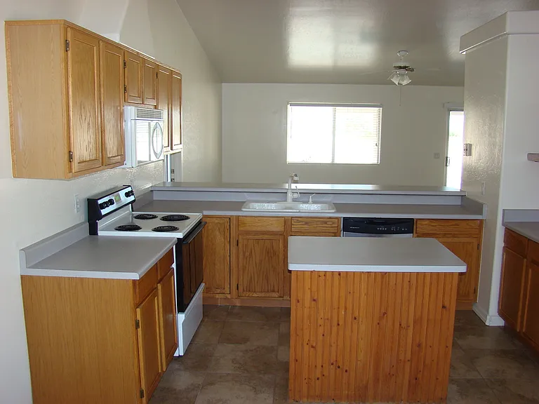191 Olive Ln — Photo 13