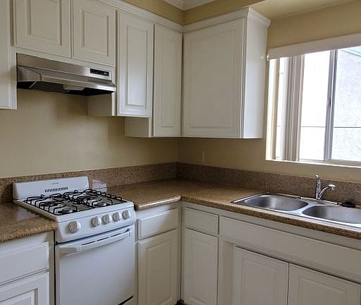 3rd image of 22027 S Vermont Ave #25