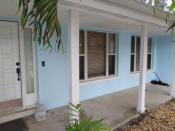 2nd image of 400 Coral Ave