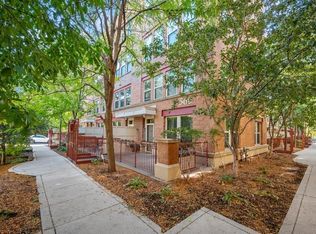 560 N 2nd St APT 106, Minneapolis, MN 55401