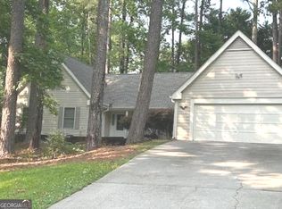 102 Whisper Trce, Peachtree City, GA 30269