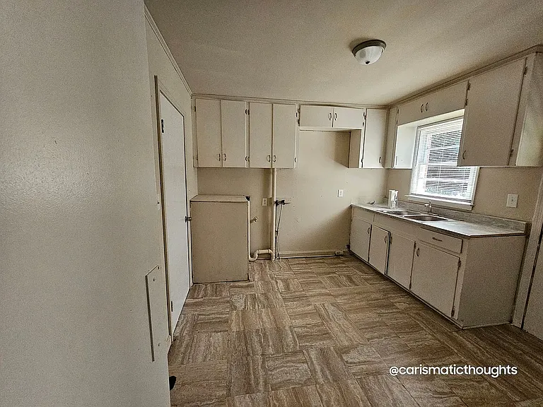 784 Villa Crest Ave — Photo 11