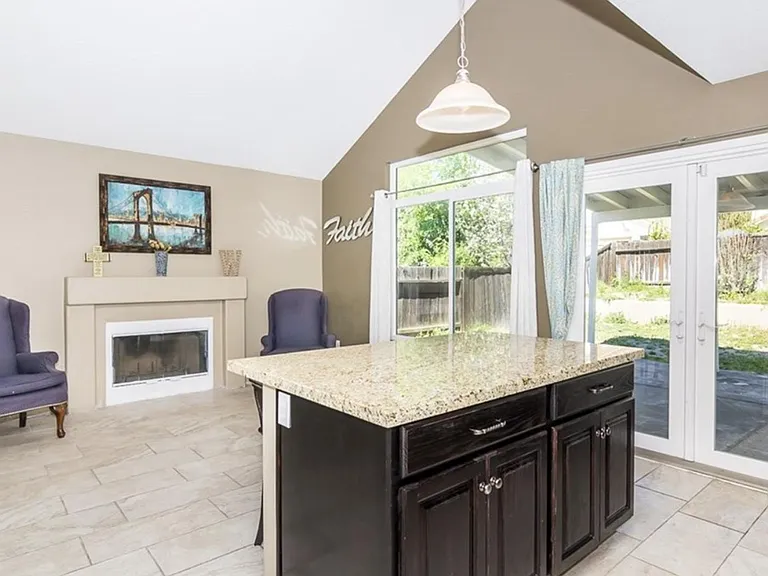 30478 Sierra Madre Dr — Photo 9