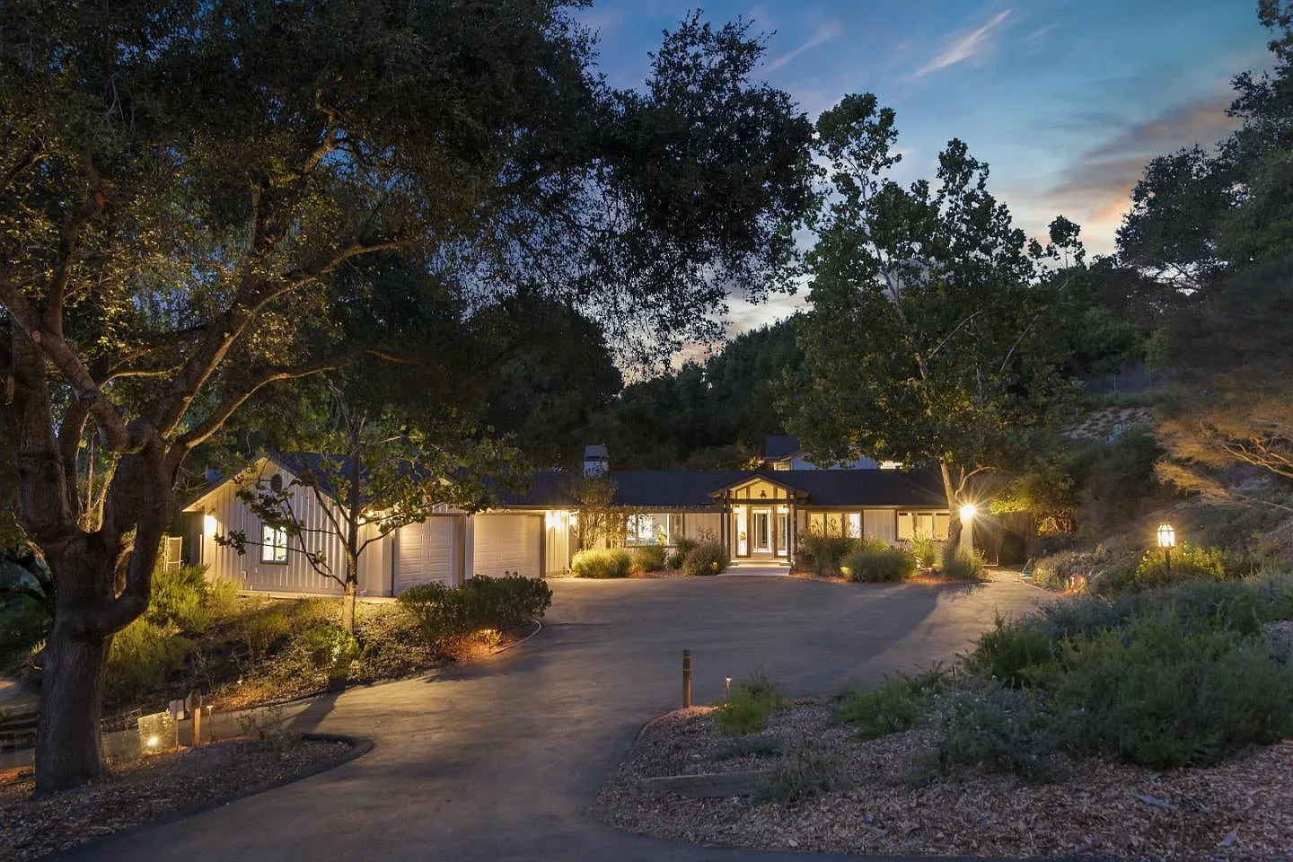 22050 Regnart Rd photo 1
