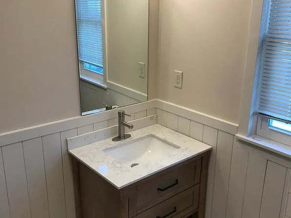 209 S Broom St #2, Madison, WI 53703