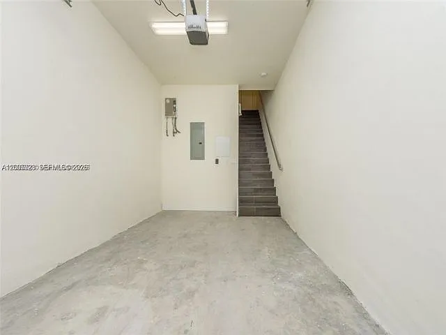 10245 NW 63rd Ter — Photo 16