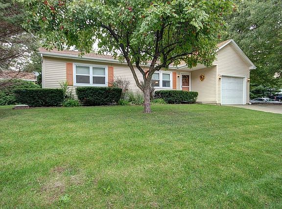 2nd image of 1820 Scottsdale Dr