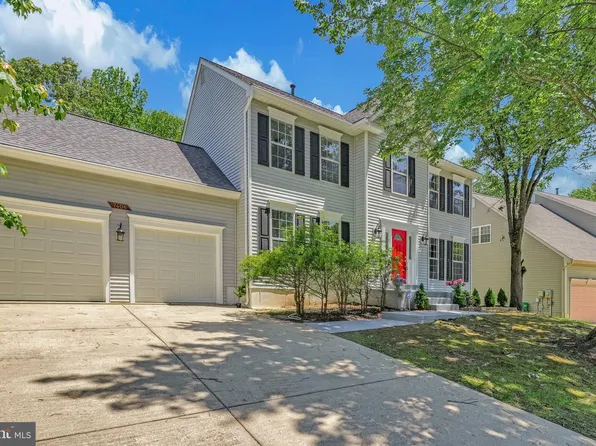 7406 Ben Dr, Oxon Hill, MD 20745