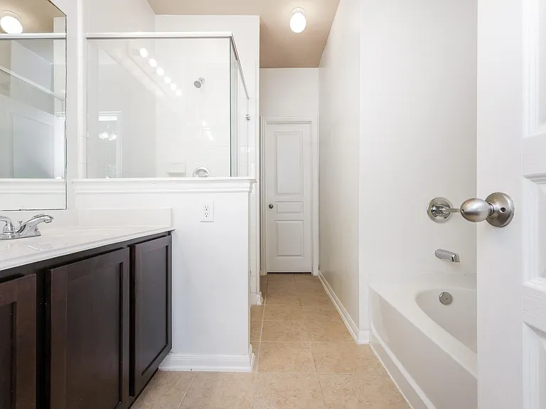 8114 Malago Point Dr — Photo 12