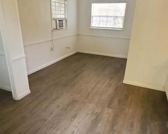 4th image of 108 Murray Way #3