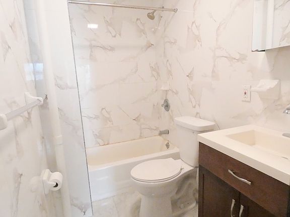 5th image of 1773 1st Ave APT 9