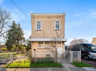 110 Saude Ave, Essington, PA 19029
