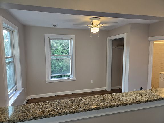 4th image of 348 Cabot St #2R