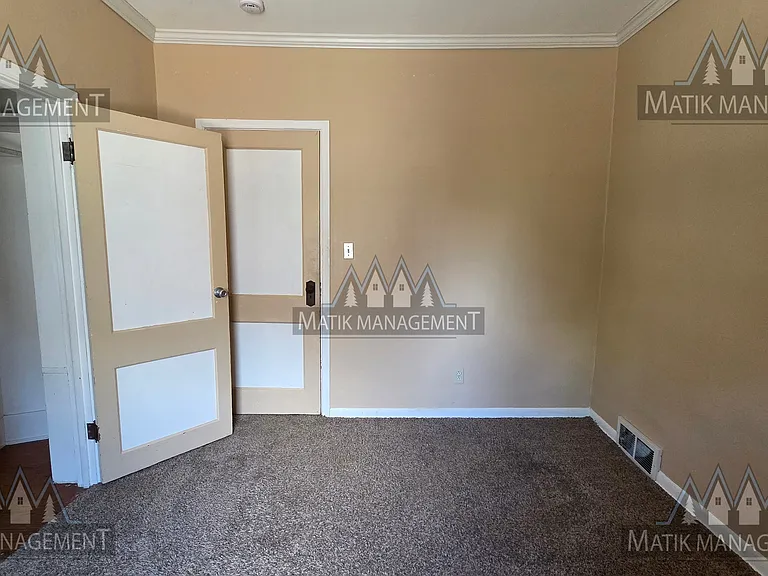16 9th Ave NE #1 — Photo 29