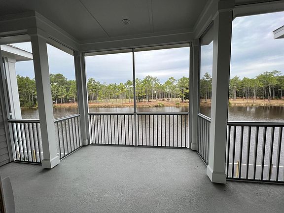 Screened in Covered Deck Over Looking Lake