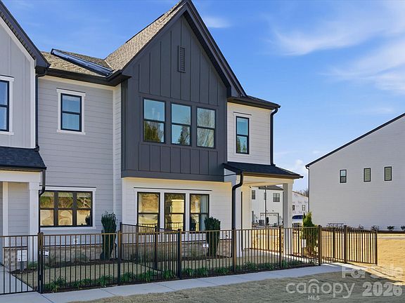 2nd image of 434 Nash St