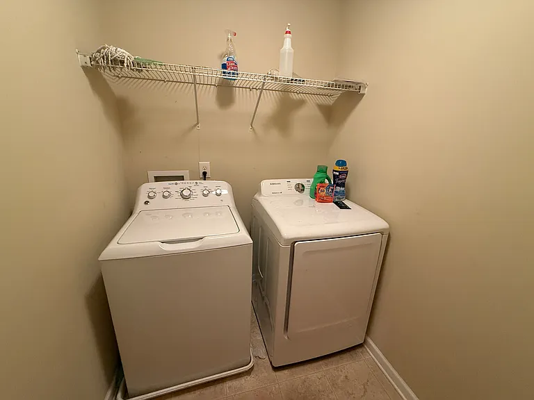 1124 Harmony Ln — Photo 33